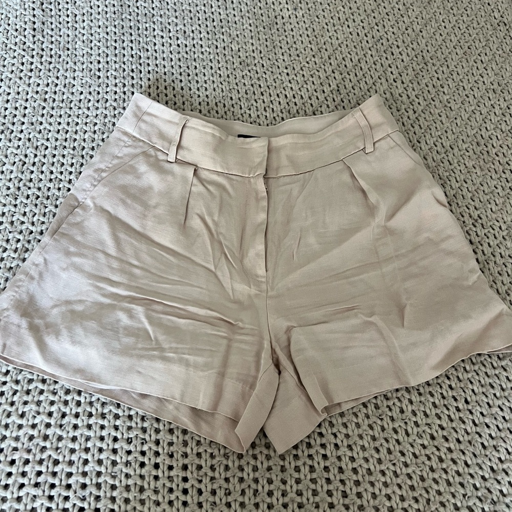Express linen shorts